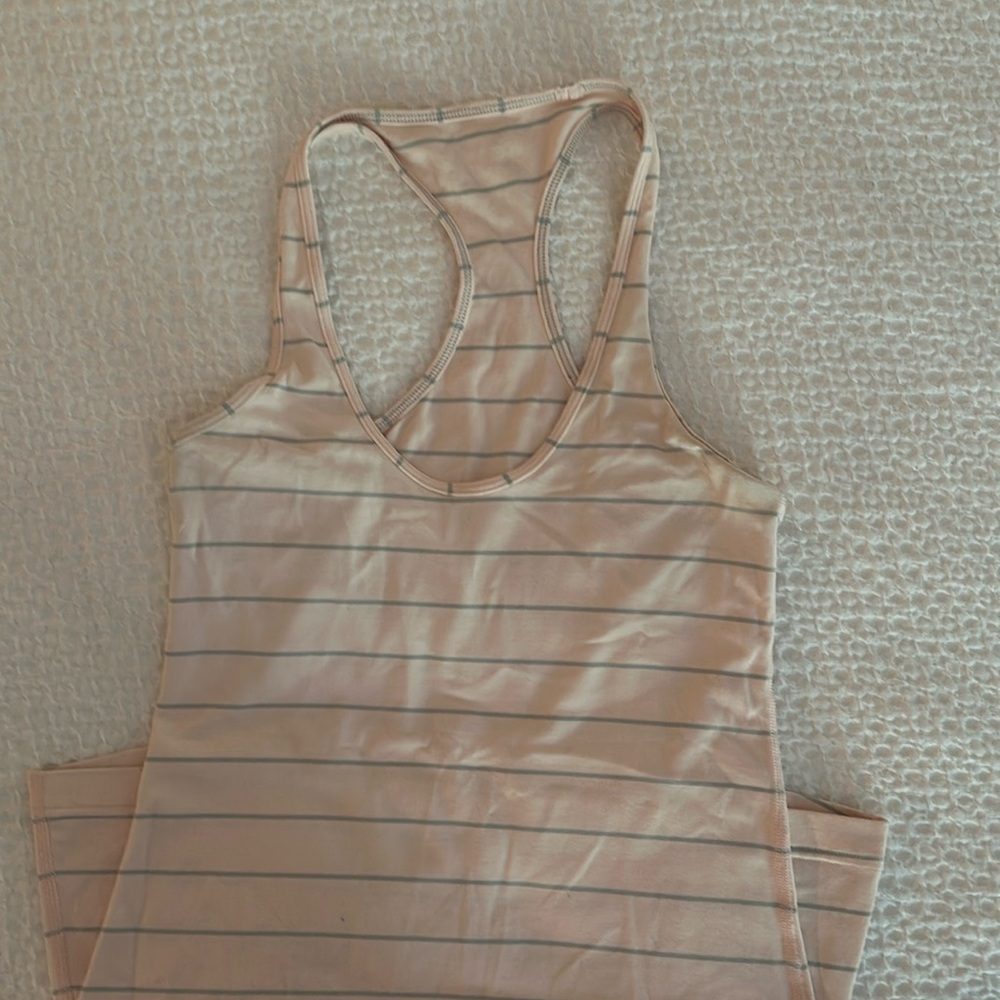 Lululemon cool racer back size 6